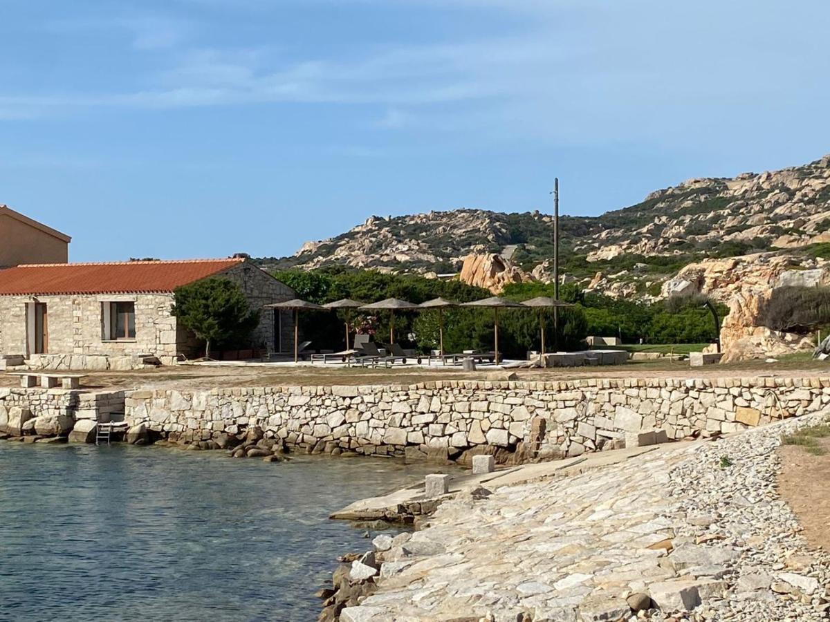Appartamento Il Caracolo A Cala Francese La Maddalena  Eksteriør billede