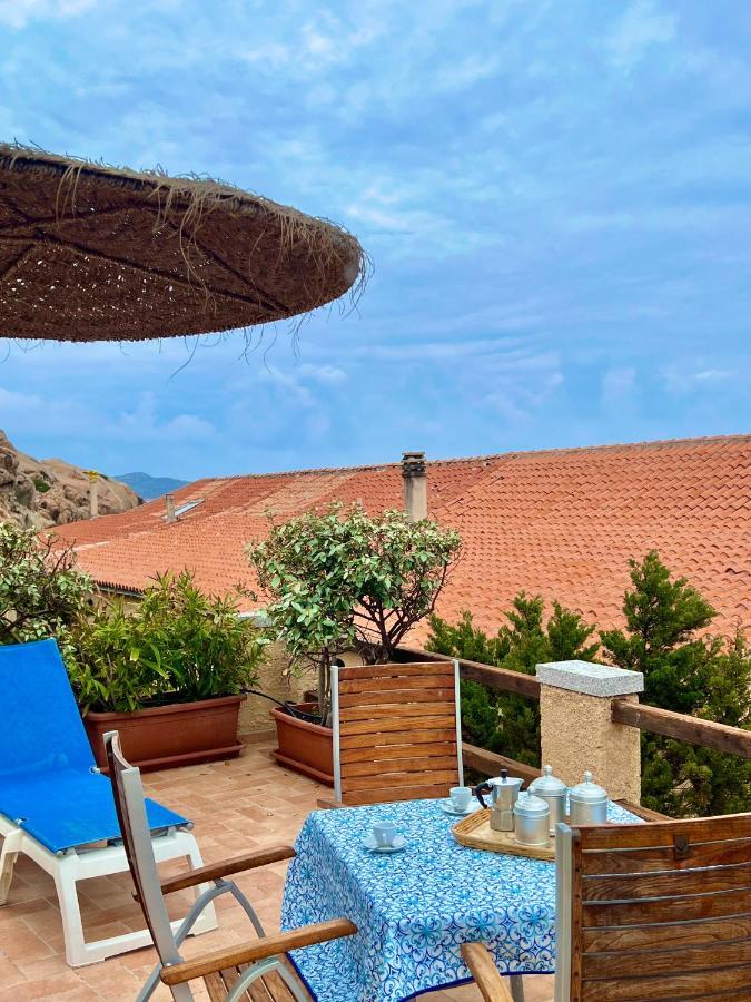 Appartamento Il Caracolo A Cala Francese La Maddalena  Eksteriør billede